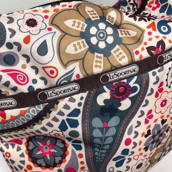 LeSportsac adjustable shoulder purse EUC - Picture 8 of 13